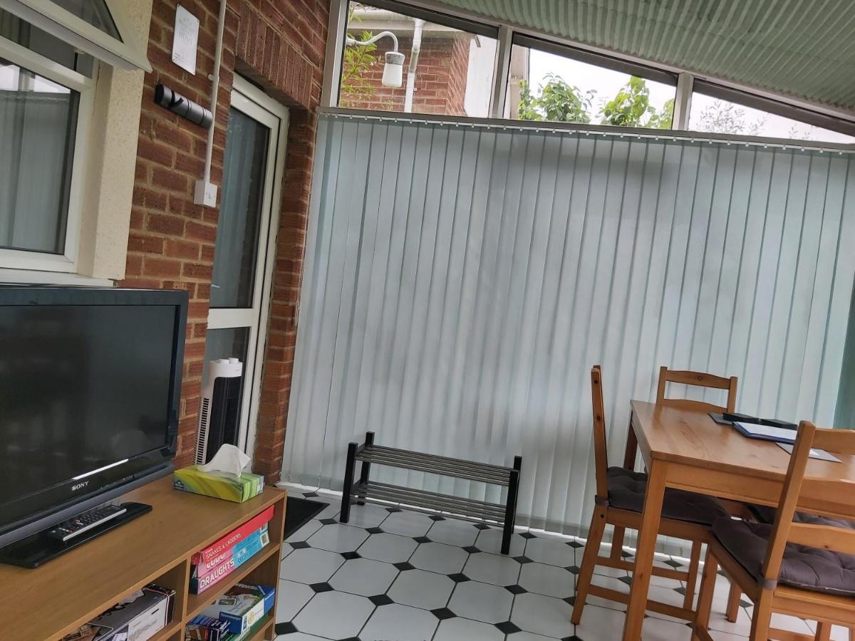 Garden Apartment Newton Abbot Buitenkant foto
